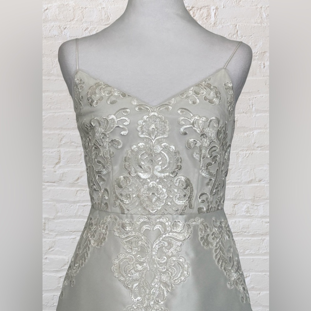 Adrianna Papell White Tea Length Wedding Gown lace applique Bodice Sz (4) 8 - Picture 2 of 8